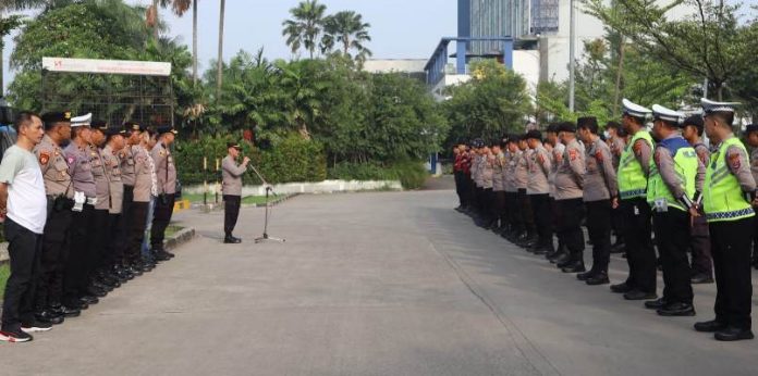 apel_pengawalan_masa buruh_koranpelita.co