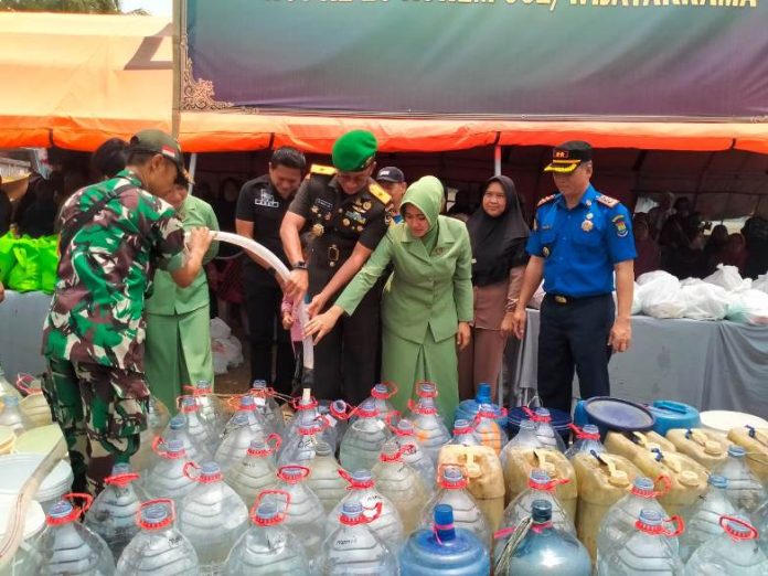 HUT Koren 052_bagikan air bersih_koranpelita.co