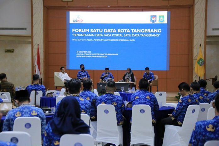 forum satu data_koranpelita.co