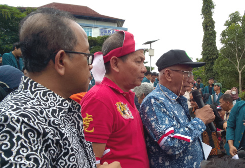 Guru Besar, Dosen dan BEM Undip Semarang Deklarasi Kritik Jokowi