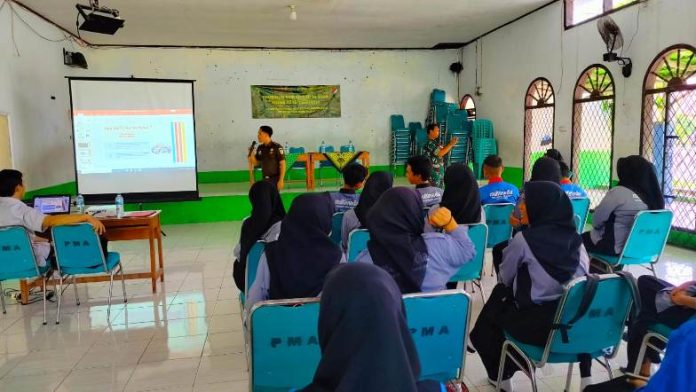 sosialisasi cyber_koranpelita.co