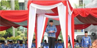 Pj. Bupati Bekasi Dedy Supriyadi memimpin upacara Peringatan Hari Korps Pegawai Republik Indonesia (KORPRI) ke-53 dan HUT PGRI ke-79 Tahun.