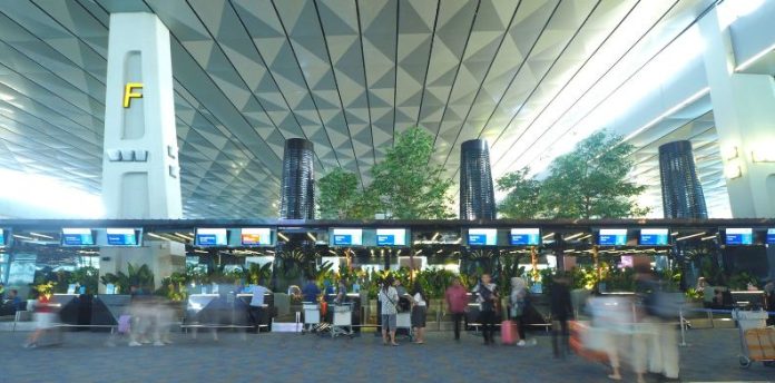 bandara soetta naik tingkat_koranpelita.co