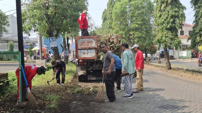 kerja bakti desa burangkeng kerja bakti desa burangkeng