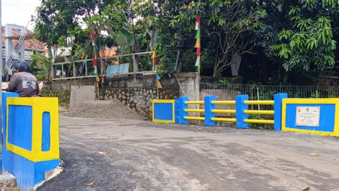 jembatan di desa tamansari