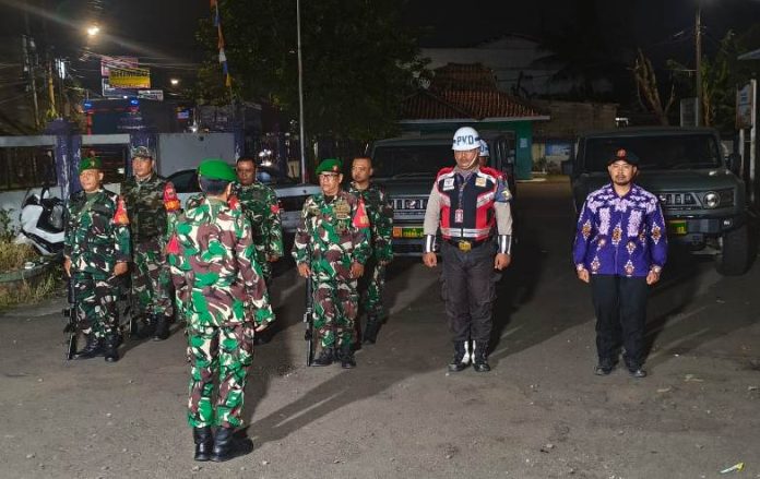 patroli bersama komduk_koranpelita.co