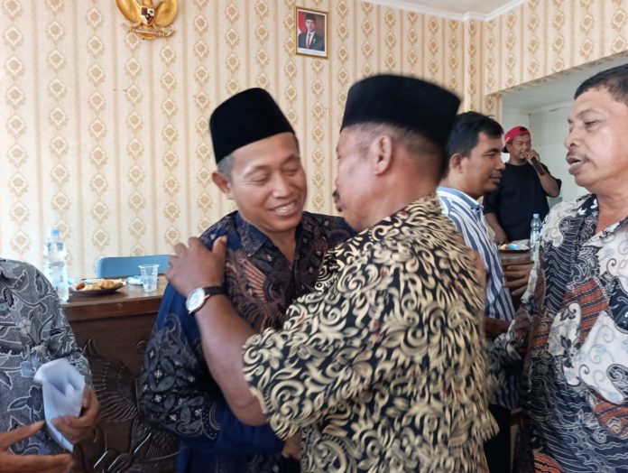 Halal bihalal di Desa Ragemanunggal, Setu