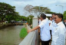 Kolaborasi Atasi Banjir, Wali Kota Tangerang dan Gubernur Banten Tinjau Normalisasi Situ Bulakan