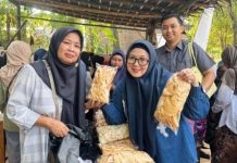 Wabup Tangerang Apresiasi Pemerintah Desa Ciakar Gelar Pasar Tradisional