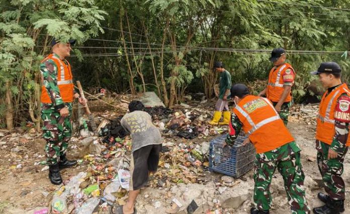sampah di mauk_koranpelita.co