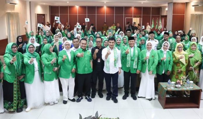 perempuan_koranpelita.co