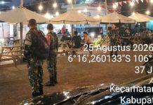Personel Koramil 11/Pasar Kemis Kodim 0510/Trs Gelar Patroli Malam Jalan Kaki