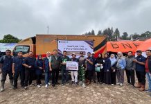 Hadir di Tengah Bencana, PTPN IV Regional IV Salurkan Bantuan untuk Warga Terdampak Banjir Bandang di Solok